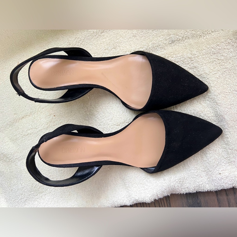 Expressions | Black suede pointed toe suede heels | Size 7